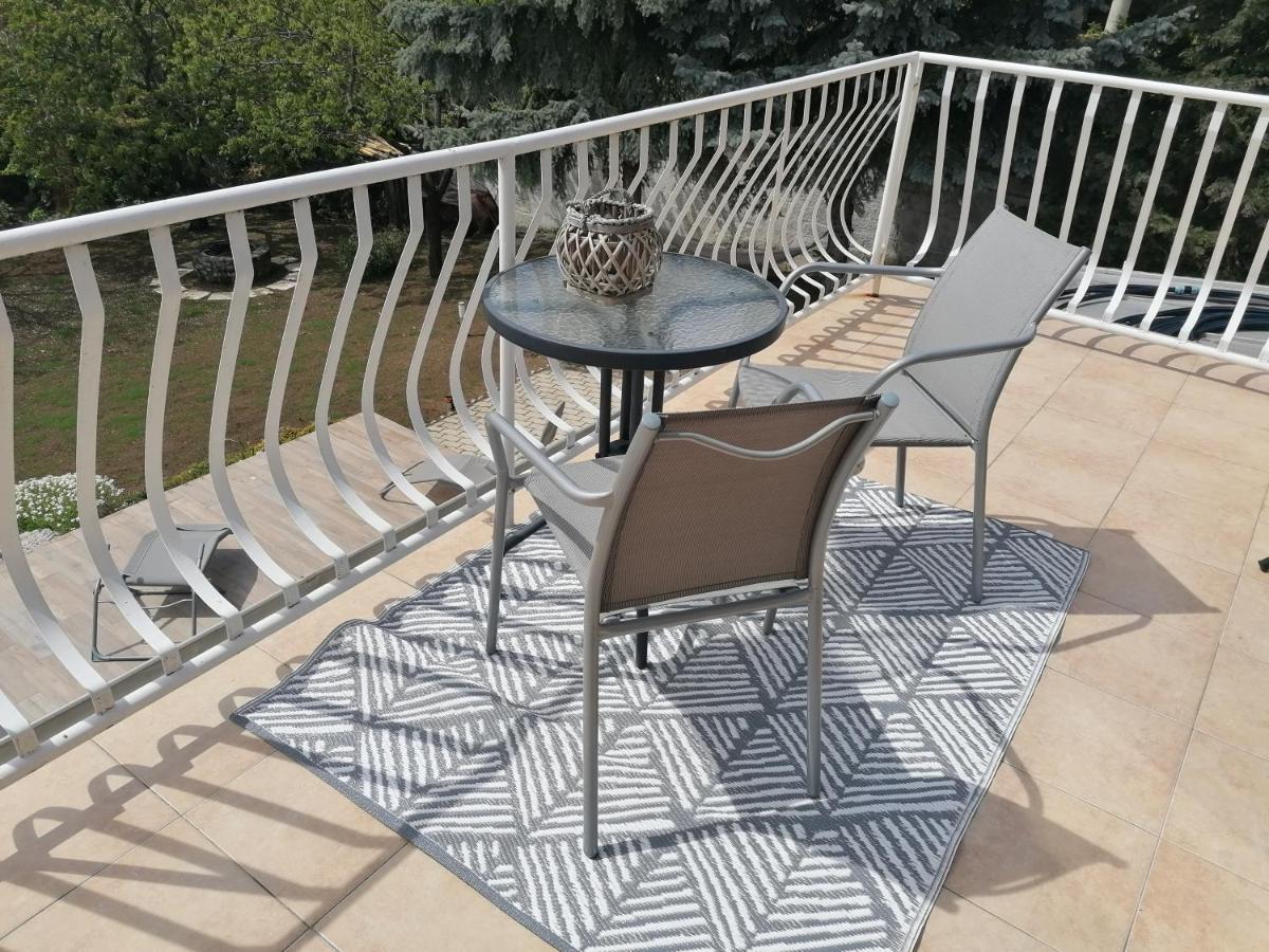 Balatonfuered Apartmanhaz Екстериор снимка