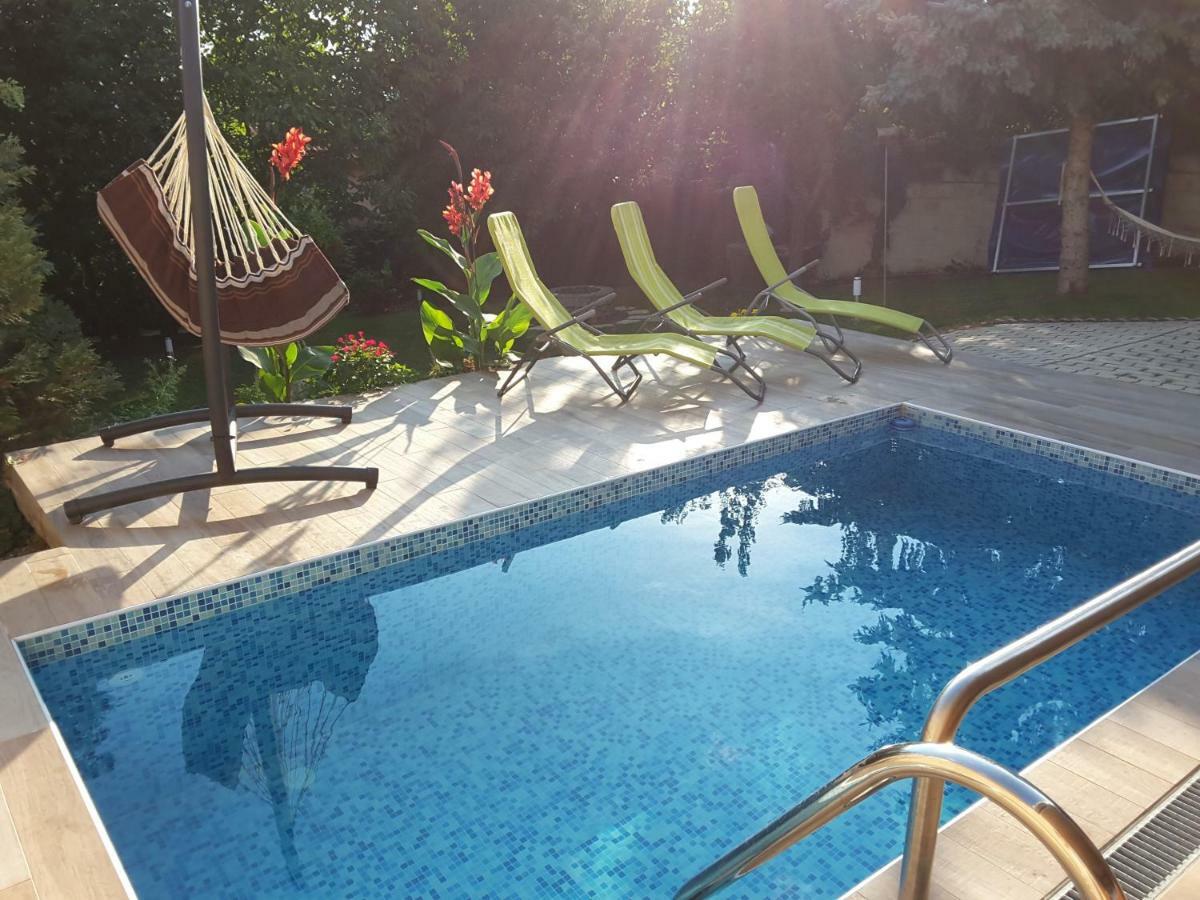 Balatonfuered Apartmanhaz Екстериор снимка